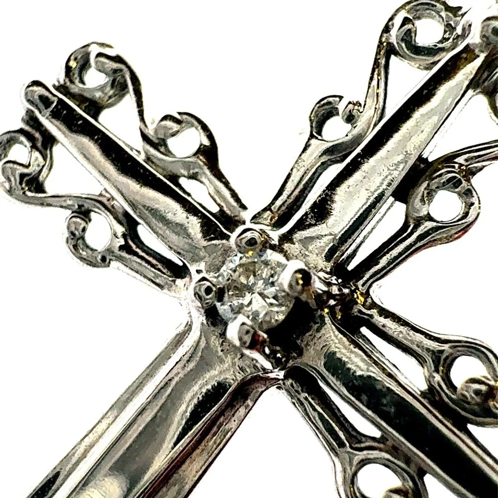 Beautiful 14K White Gold Diamond Solitaire Holy Cross Scroll Pendant Necklace - Picture 9 of 11